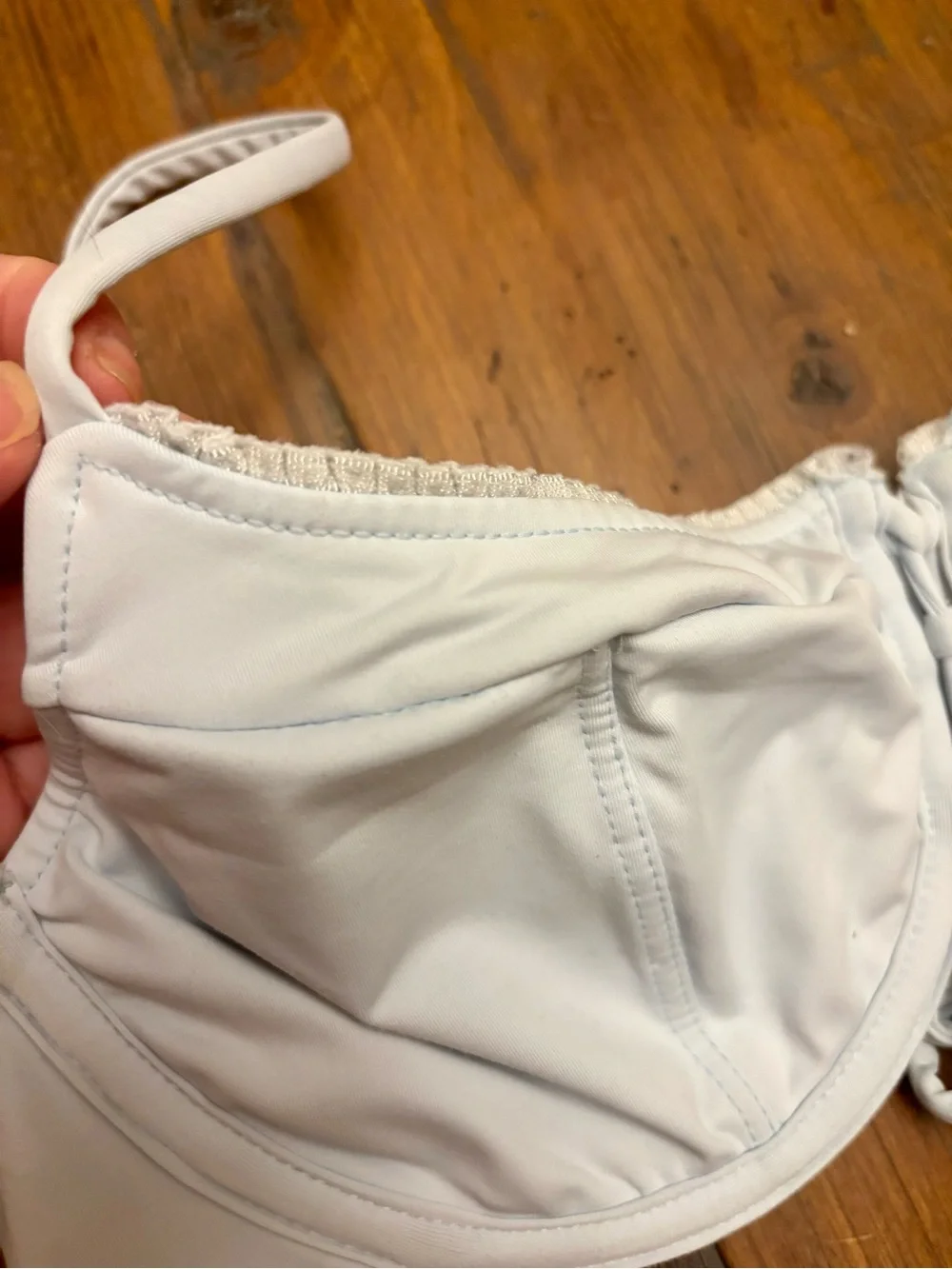NWOT Frankie’s bikinis Lucia ruffle underwire bikini top in new moon
